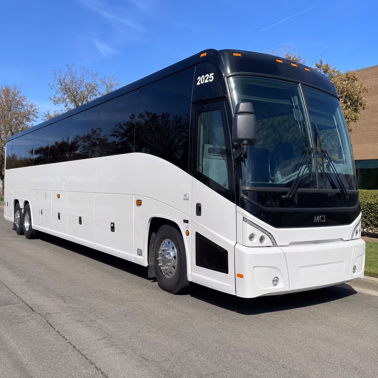 campus tour buses to uco and okc area colleges for edmond high schoolers