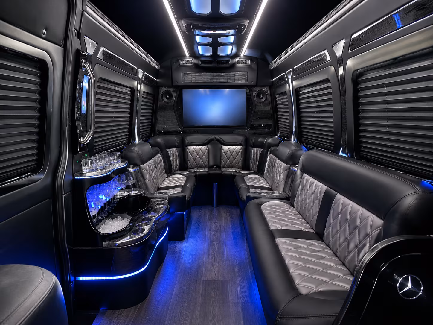 daily commuter shuttles along the i 35 corridor into oklahoma city