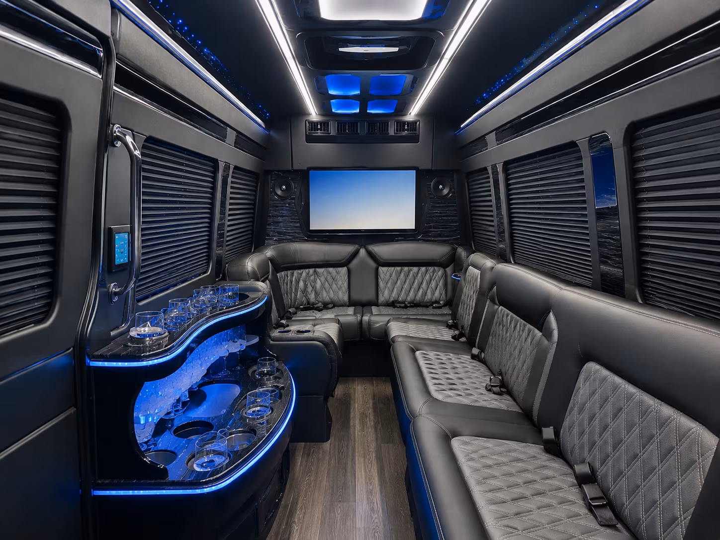 securing a group bus to tulsa international airport tul from edmond is simple